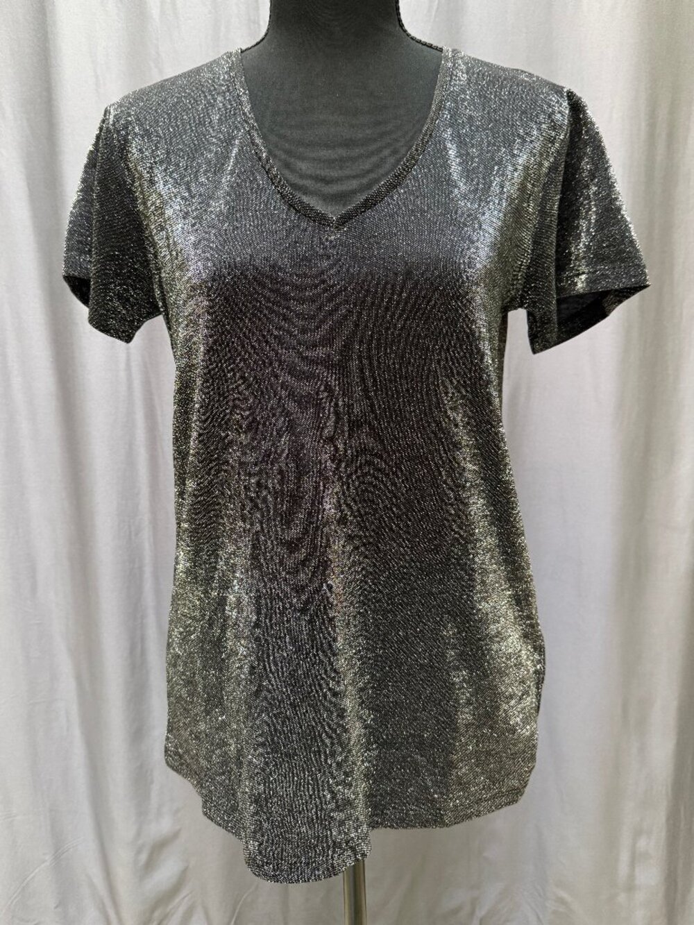 NWT AllSaints Emelyn Black Metallic Shimmer V-Neck Tee Size M